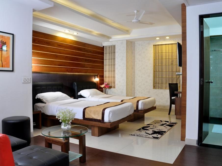 Hotel Niharika Calcutta Exteriör bild